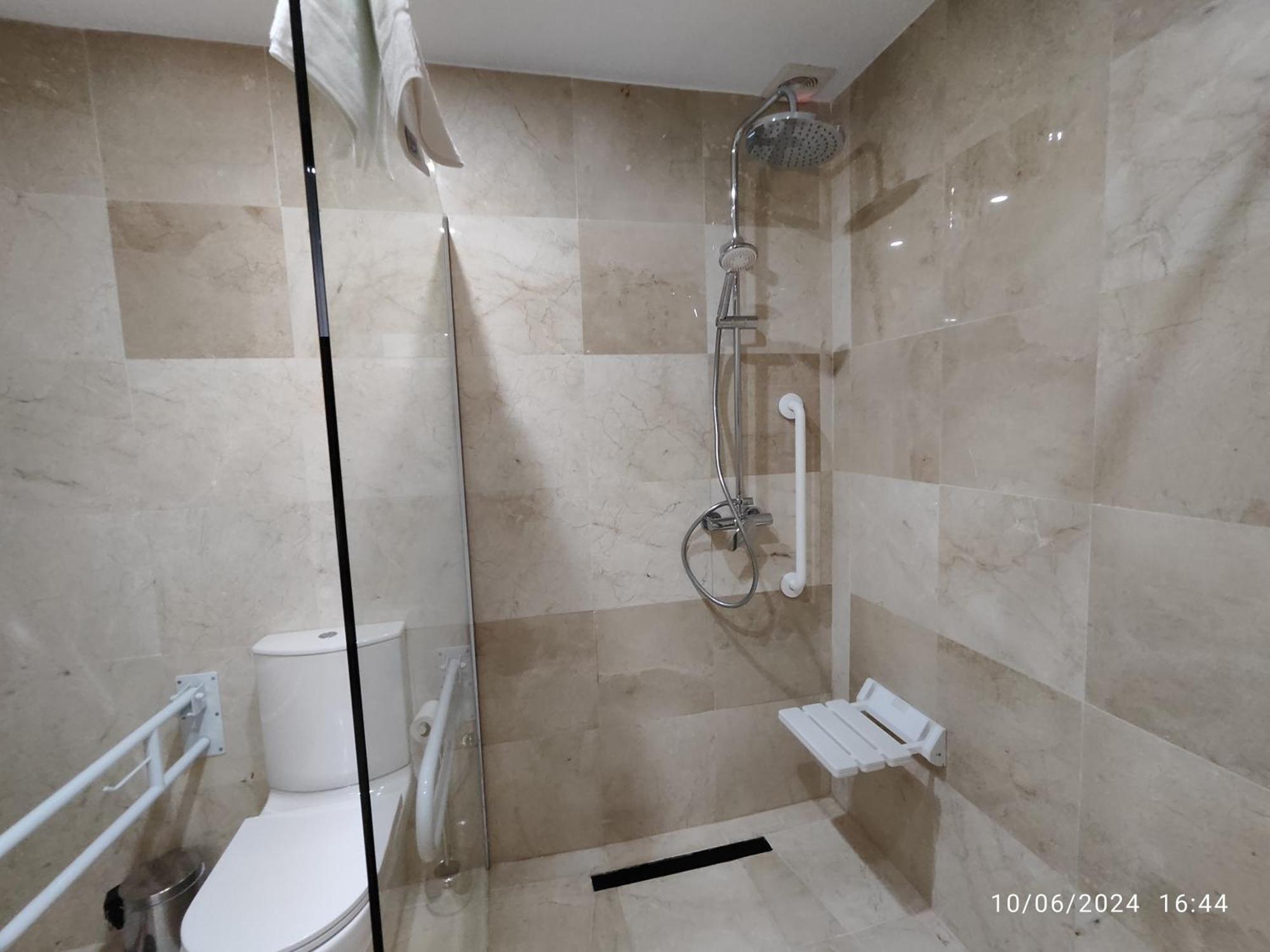 Apartamentos Luxury Playa Victoria كاديز المظهر الخارجي الصورة