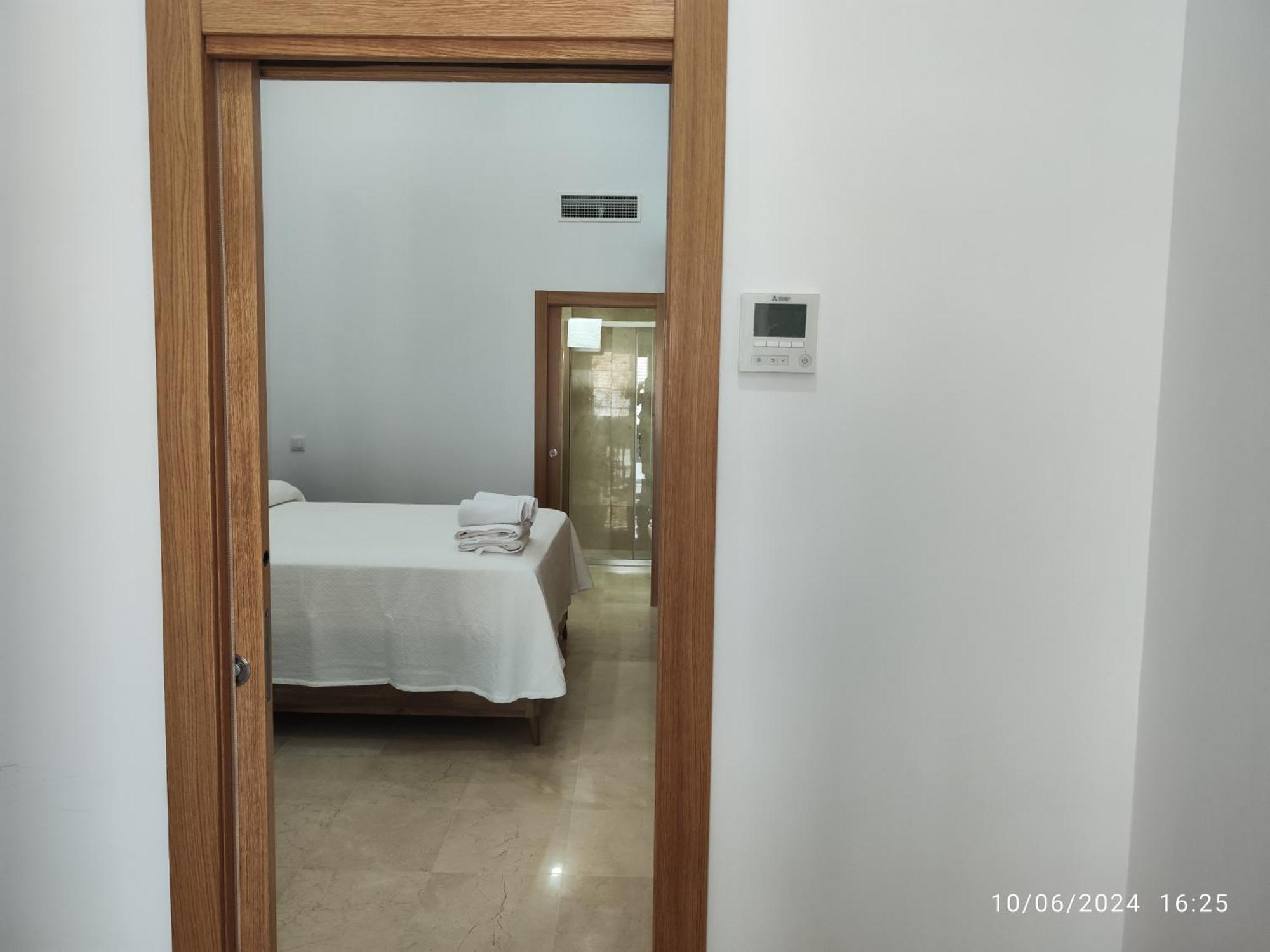 Apartamentos Luxury Playa Victoria كاديز المظهر الخارجي الصورة